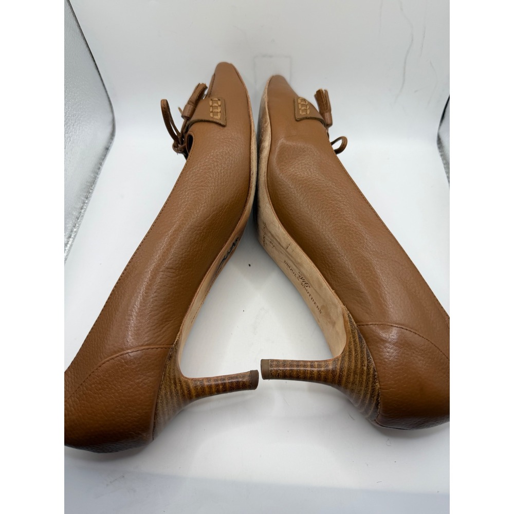 Brooks Brothers 346 Womens Tan Pebbled Leather Tassel Pointed Toe Kitten Heels 8 - Picture 5 of 7